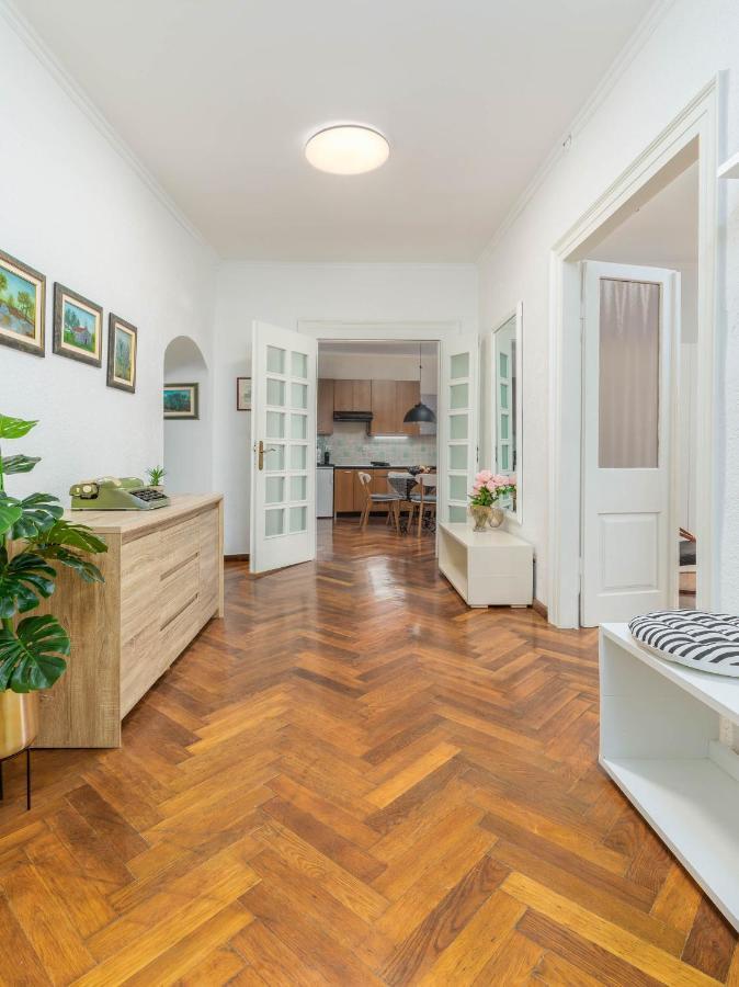 Apartment Melanie Pula Exteriör bild
